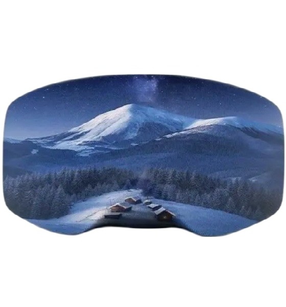 Besneeuwde bergen bosrand